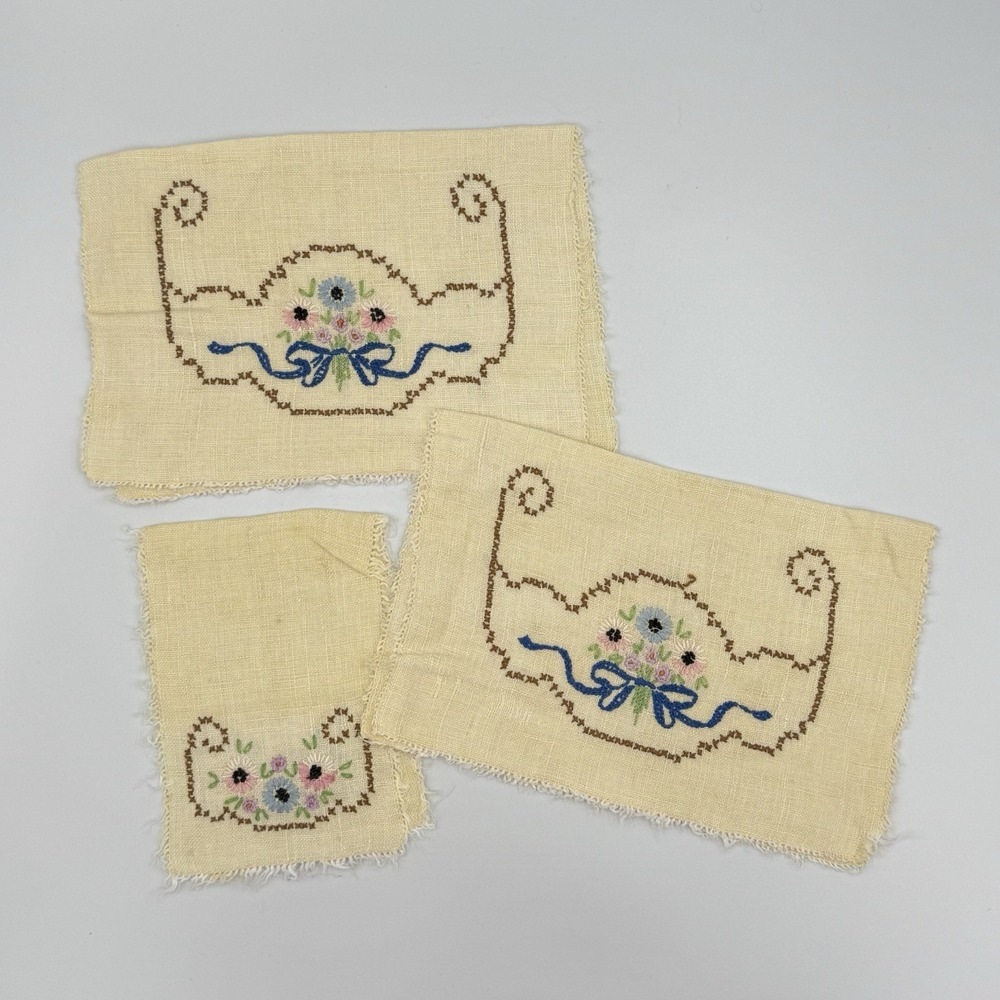 VTG Hand Embroidered Bows Flowers Linen Dresser Scarf Set 3 pc Cottagecore MCM